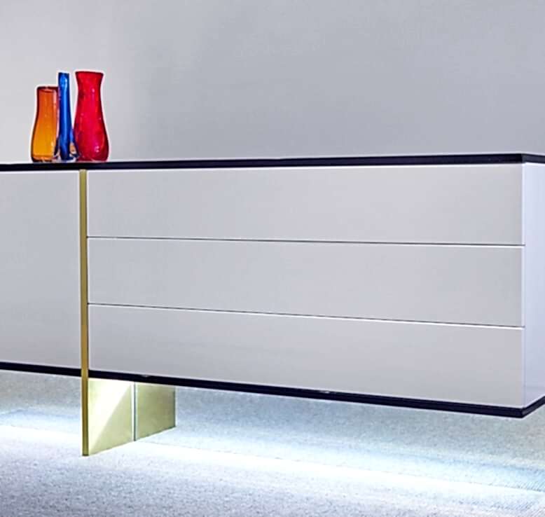 Freestanding Pieces